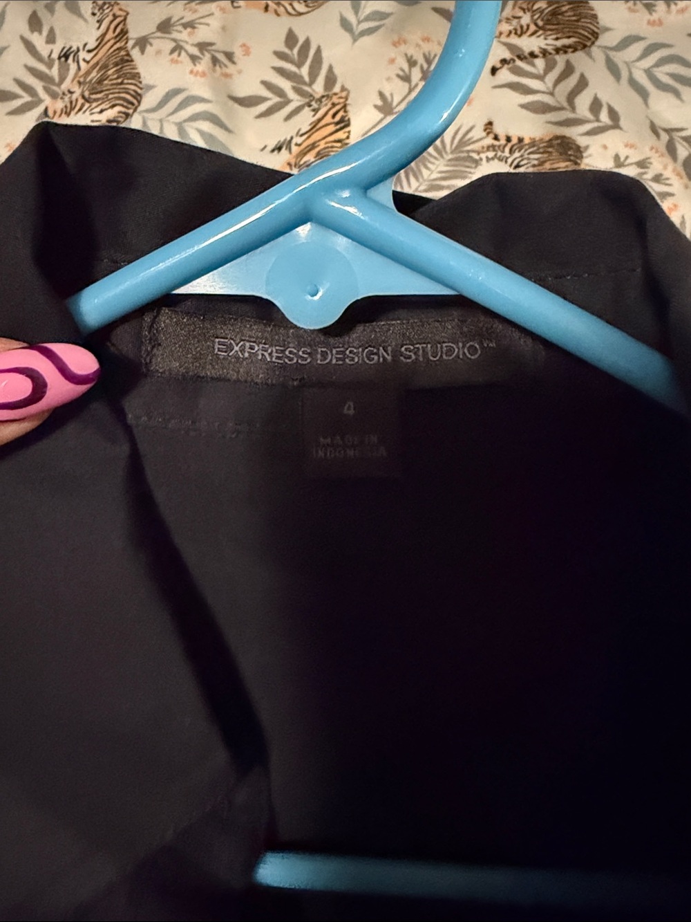 Black Express Button-Front Shirt Dress - 4 - Picture 3 of 4